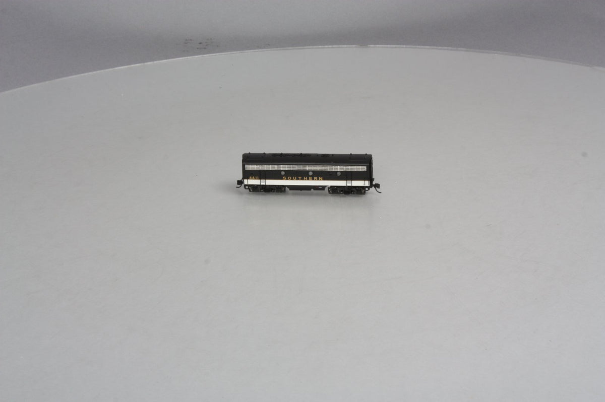 InterMountain 69778-02 N Scale Southern EMD F7B Pwd Diesel Locomotive #4411 LN/Box