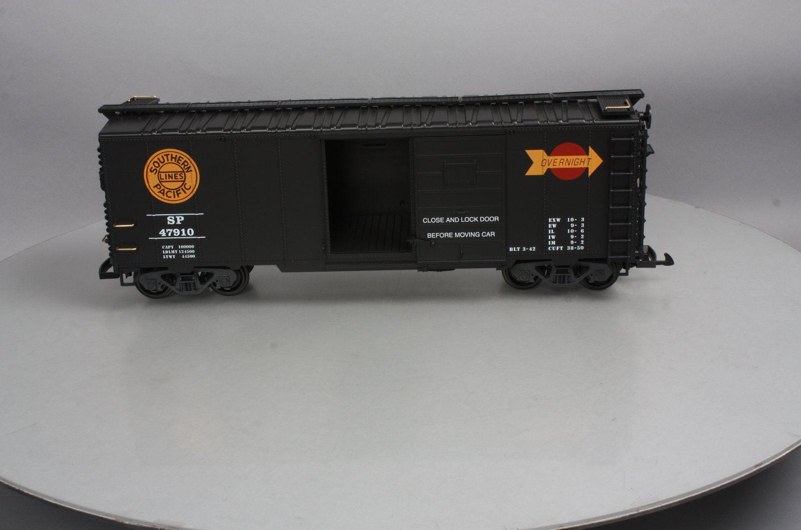 LGB 47910 Southern Pacific Boxcar - Plastic Wheels LN/Box