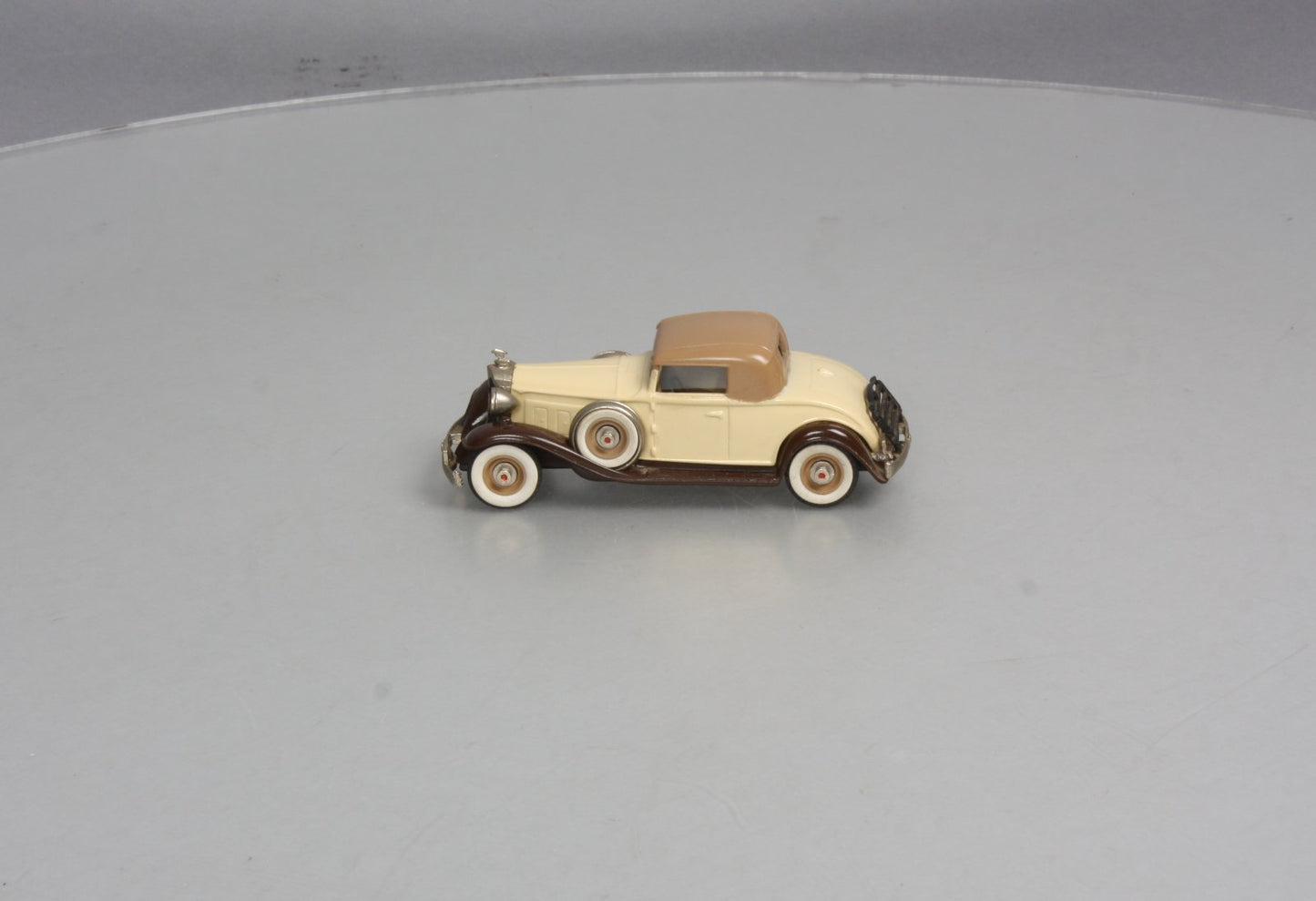 Brooklin Models 6 1:43 1932 Packard Light 8 Replica