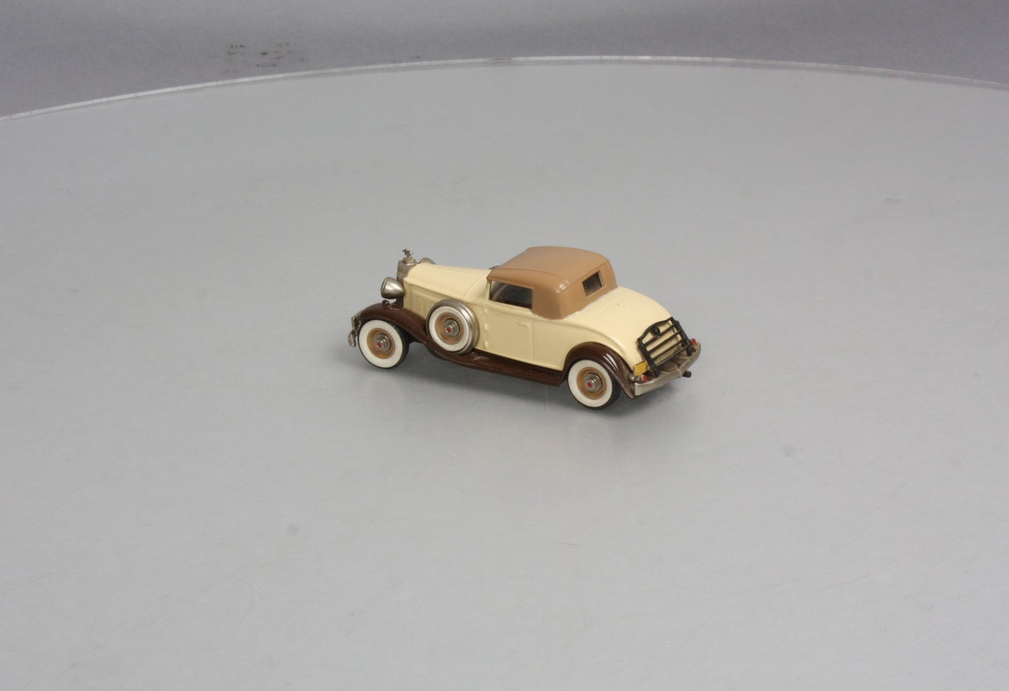Brooklin Models 6 1:43 1932 Packard Light 8 Replica