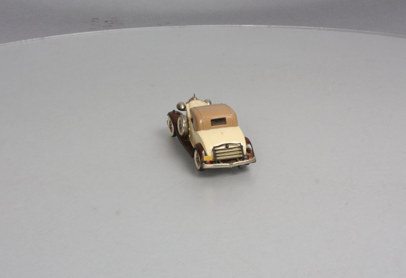 Brooklin Models 6 1:43 1932 Packard Light 8 Replica
