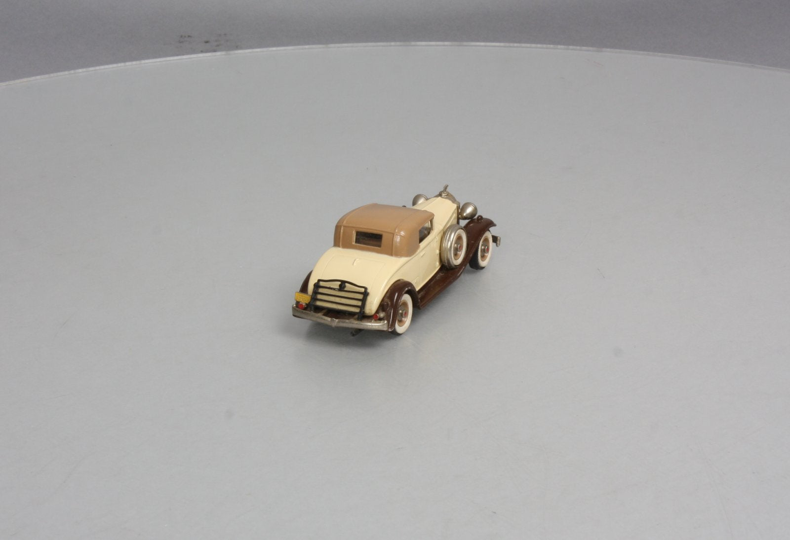 Brooklin Models 6 1:43 1932 Packard Light 8 Replica