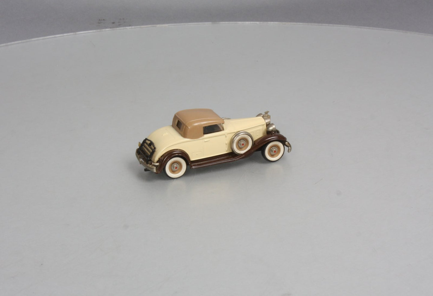 Brooklin Models 6 1:43 1932 Packard Light 8 Replica