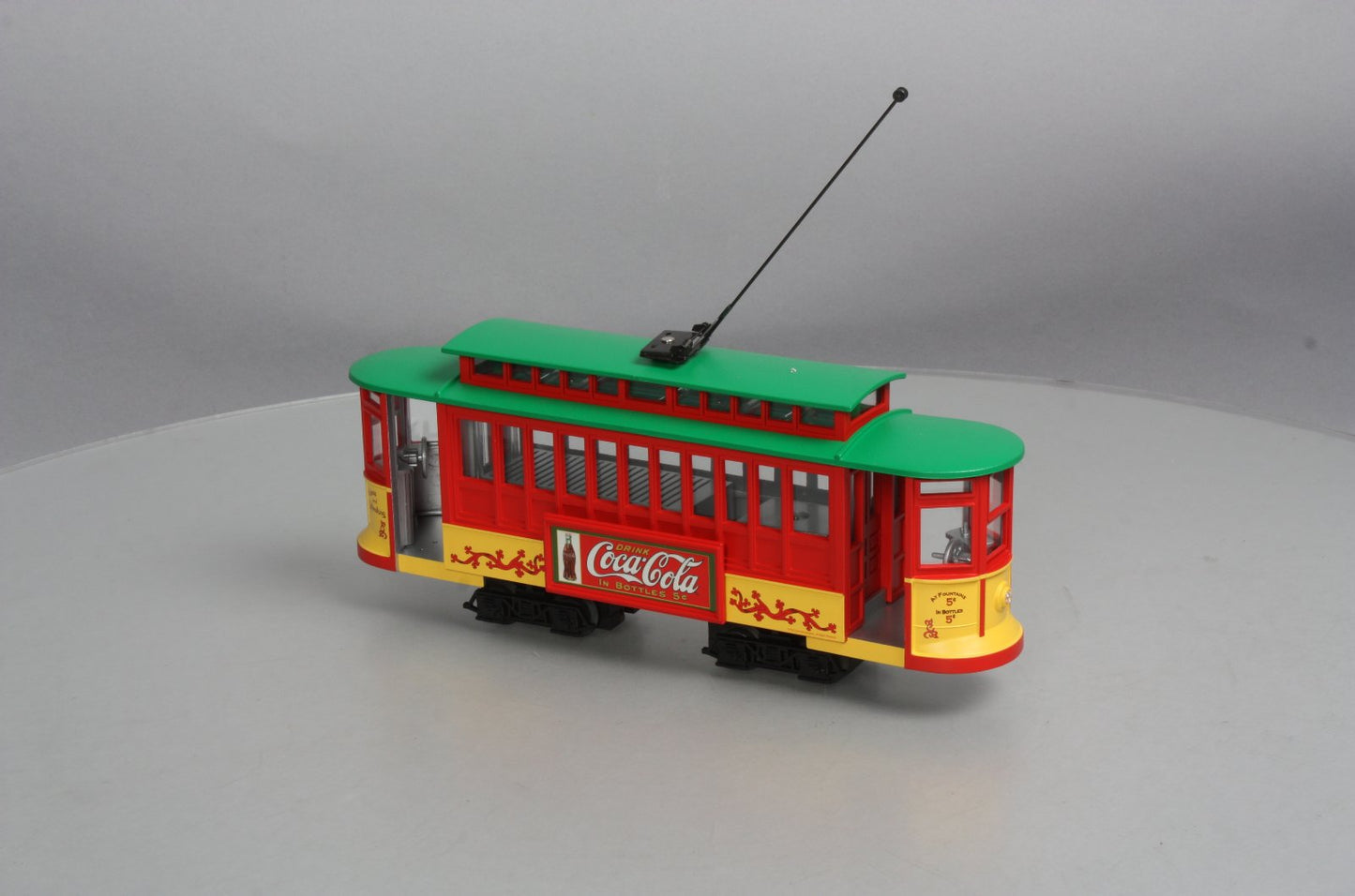 K-Line K2627-06 O Scale Coca-Cola Brand Motorized Trolley LN/Box
