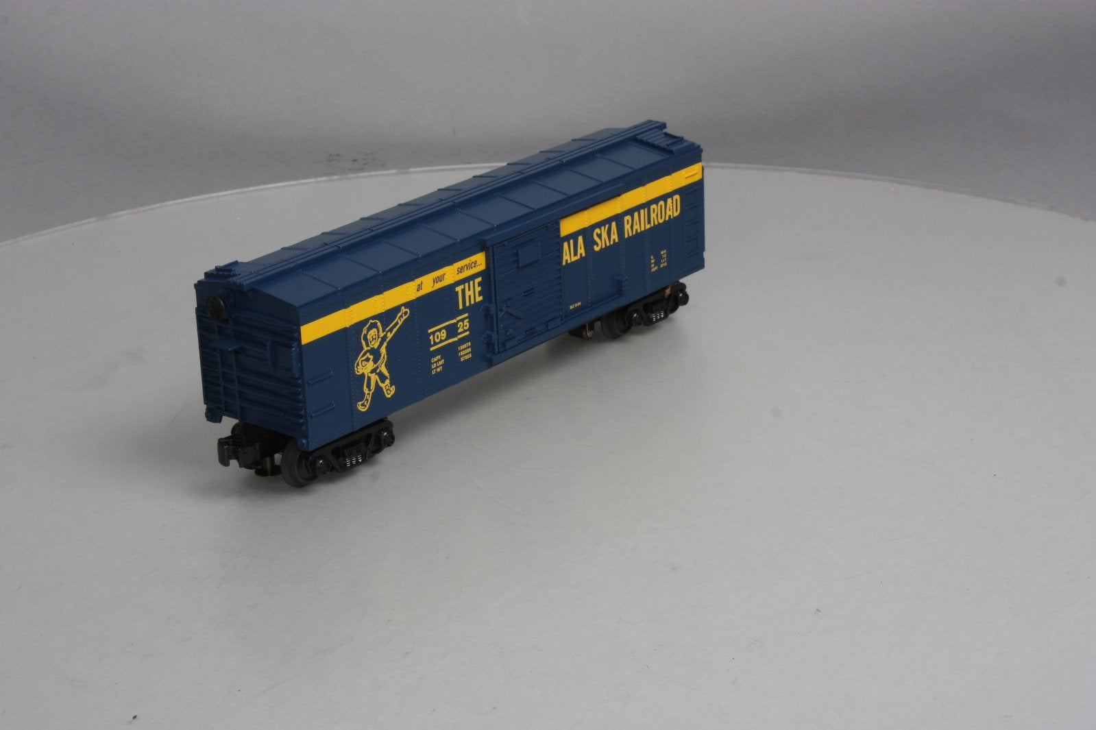 MTH 30-79125 O Gauge Alaska Operating Box Car w/ Signal Man #19025 NIB