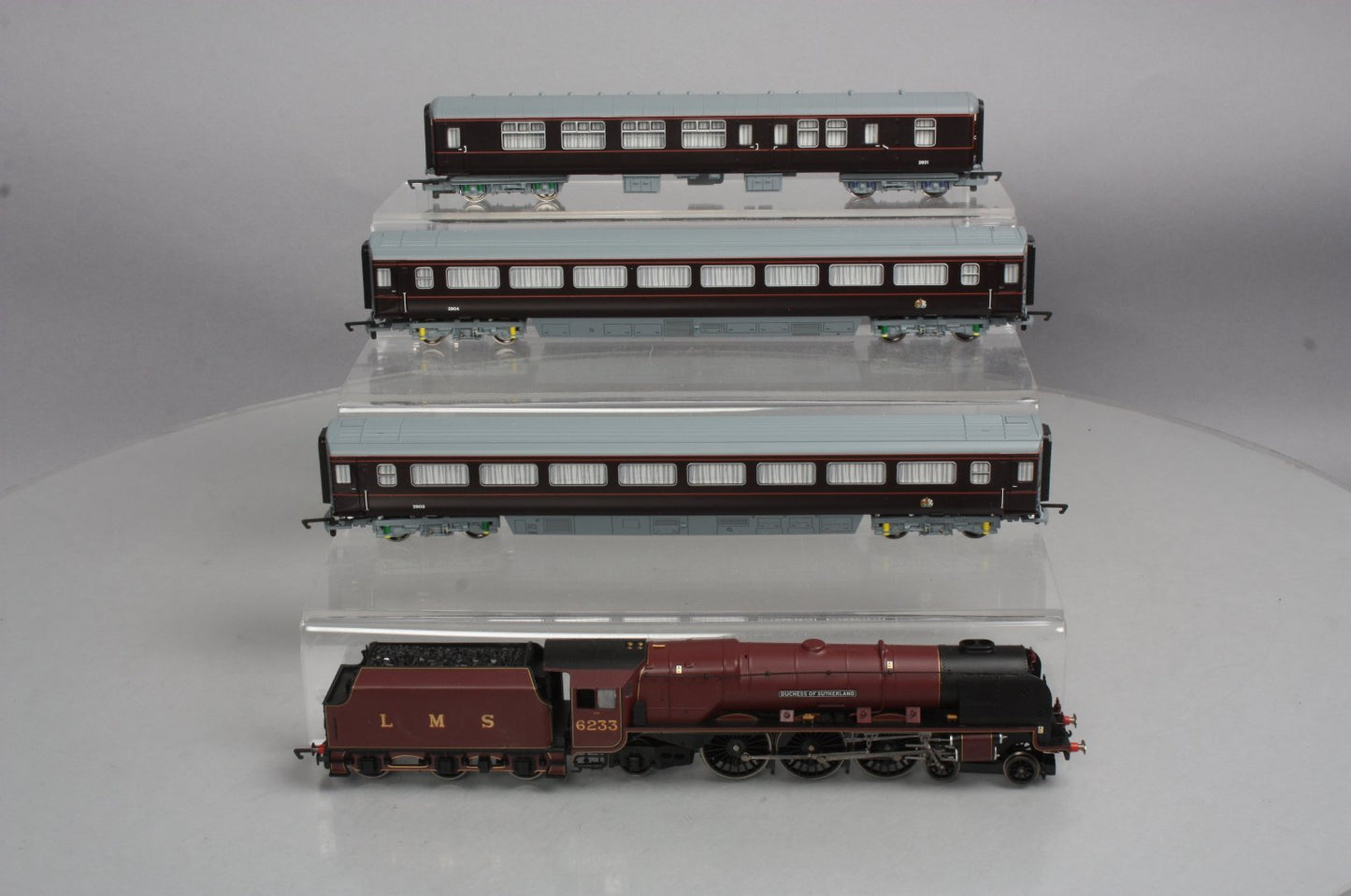 Hornby R2370 "The Royal Train" LMS 4-6-2 Princess Coronation Class & 3 Coaches LN/Box
