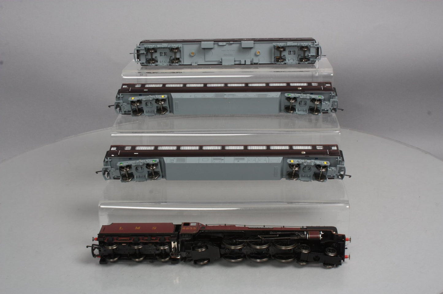 Hornby R2370 "The Royal Train" LMS 4-6-2 Princess Coronation Class & 3 Coaches LN/Box