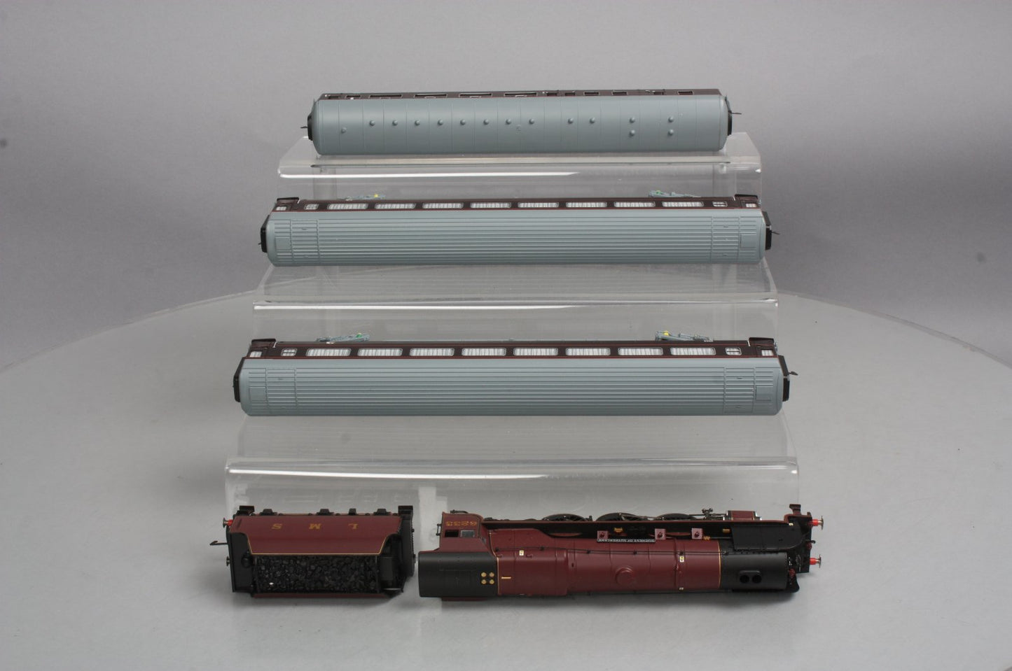 Hornby R2370 "The Royal Train" LMS 4-6-2 Princess Coronation Class & 3 Coaches LN/Box
