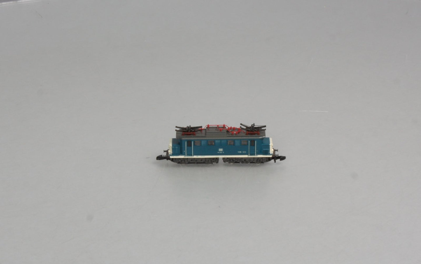 Marklin 8825 Z Scale DB Class 144 Electric Locomotive LN/Box