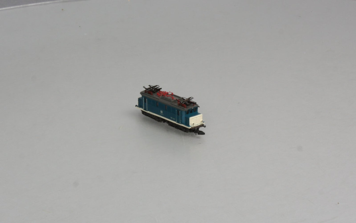 Marklin 8825 Z Scale DB Class 144 Electric Locomotive LN/Box