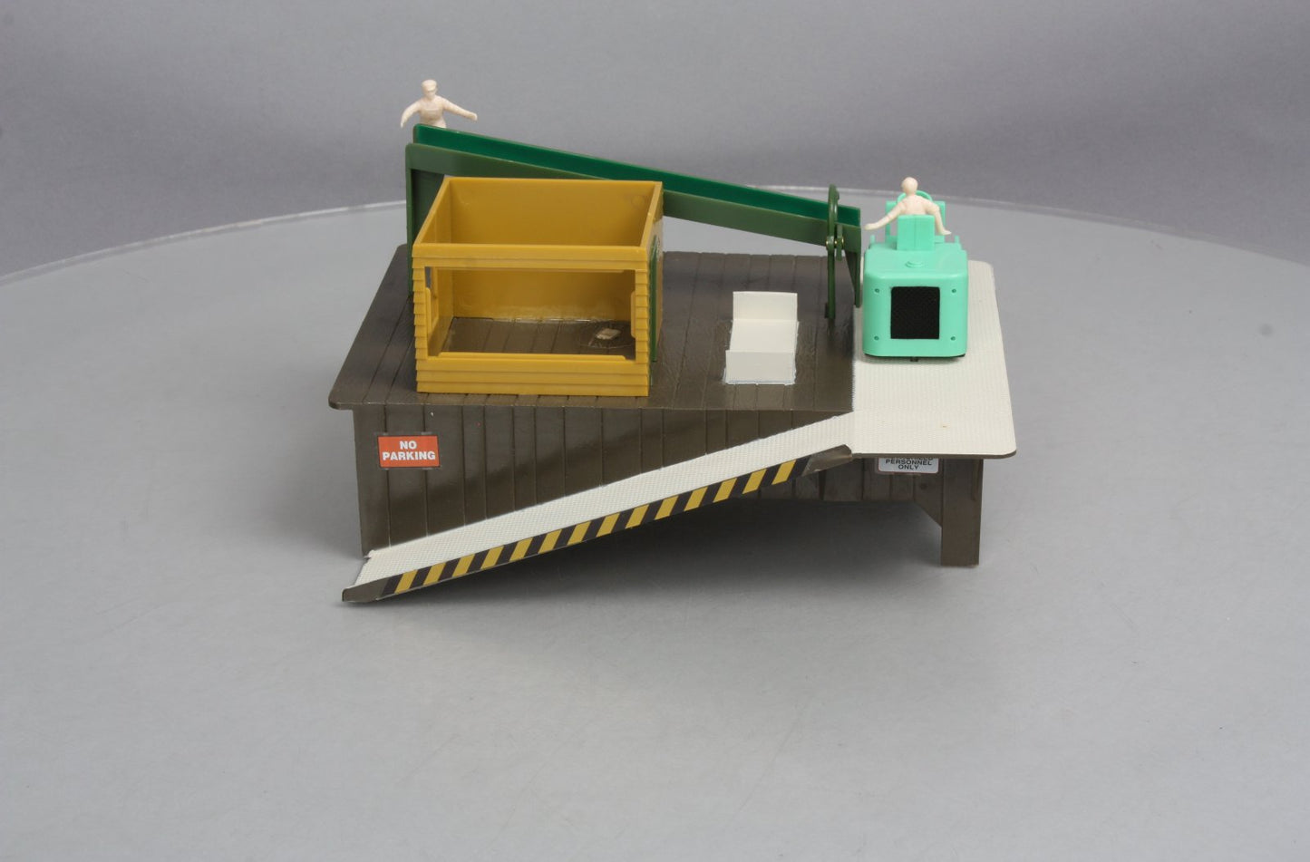 K-Line K-0124 O Scale Operating Barrel Loader