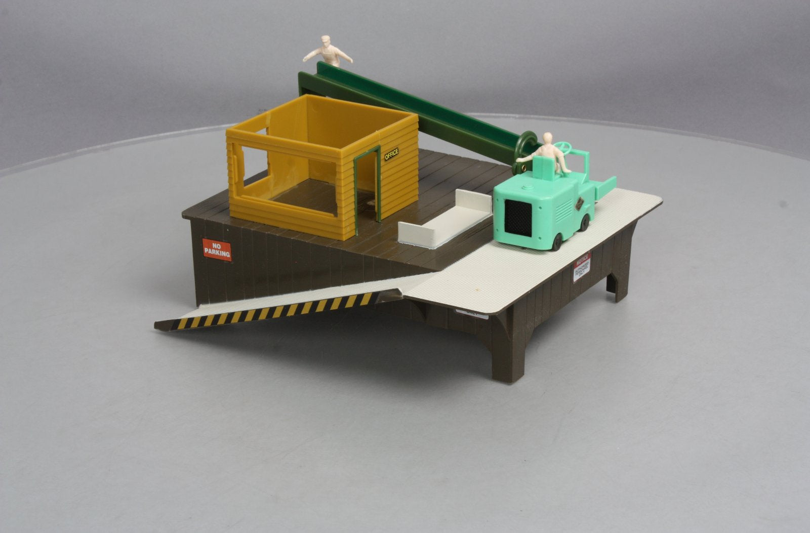 K-Line K-0124 O Scale Operating Barrel Loader