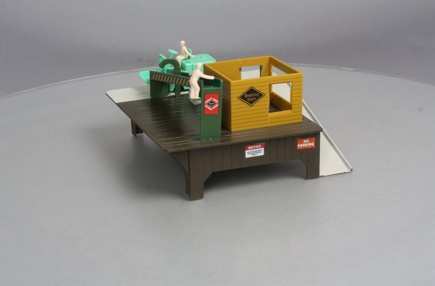 K-Line K-0124 O Scale Operating Barrel Loader