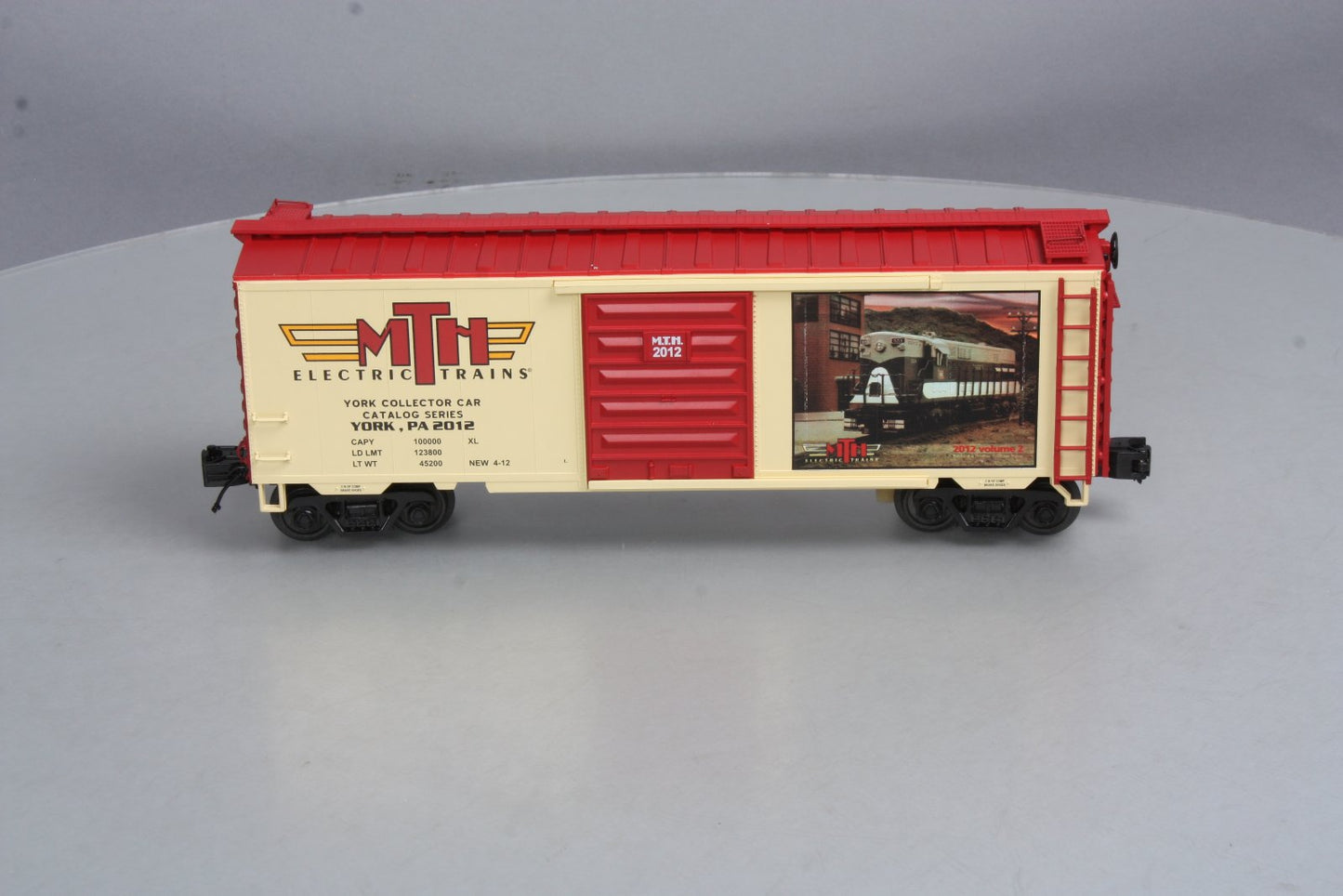 MTH 20-93553 O-Gauge TCA Spring 2012 40' Boxcar LN/Box