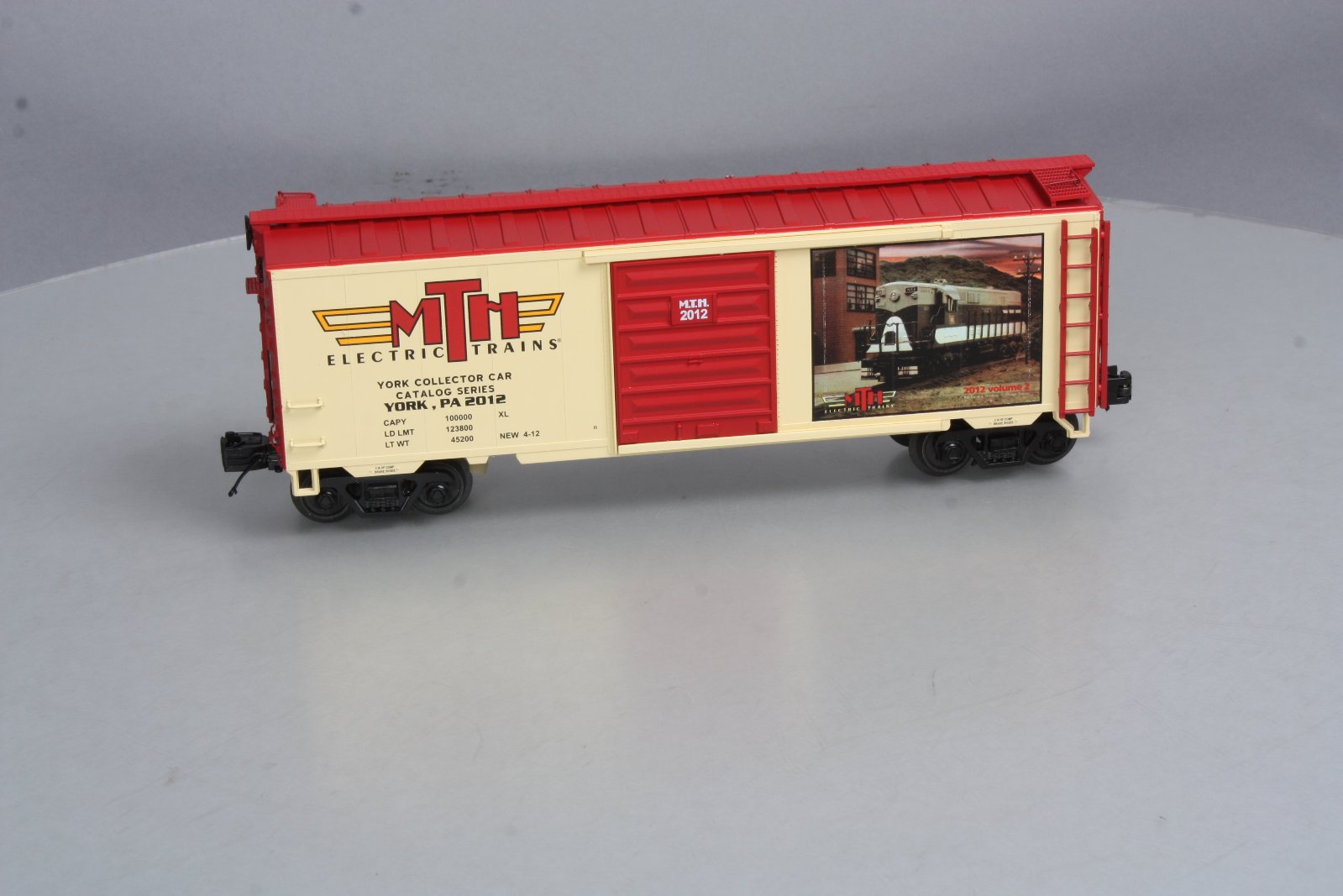 MTH 20-93553 O-Gauge TCA Spring 2012 40' Boxcar LN/Box