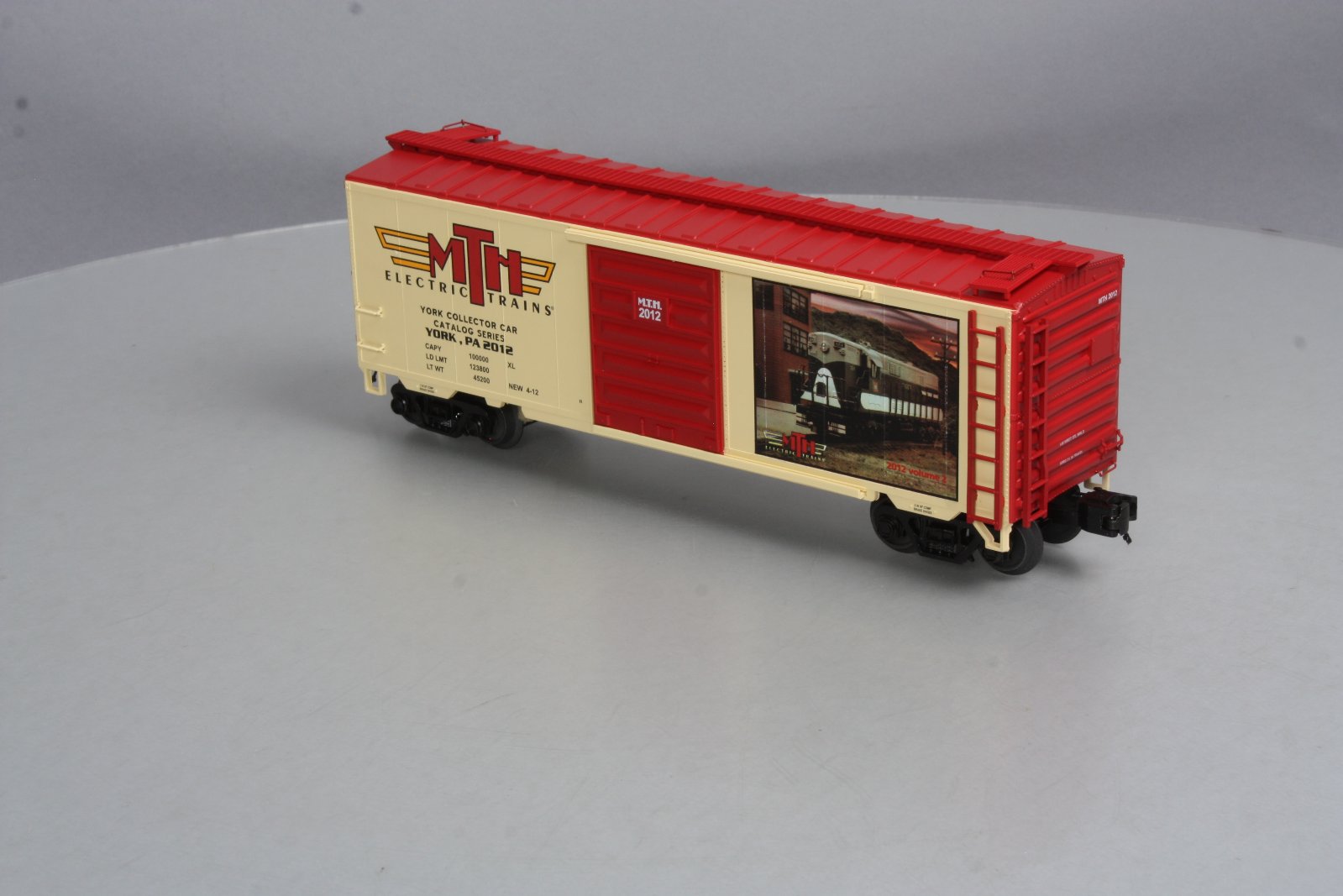 MTH 20-93553 O-Gauge TCA Spring 2012 40' Boxcar LN/Box