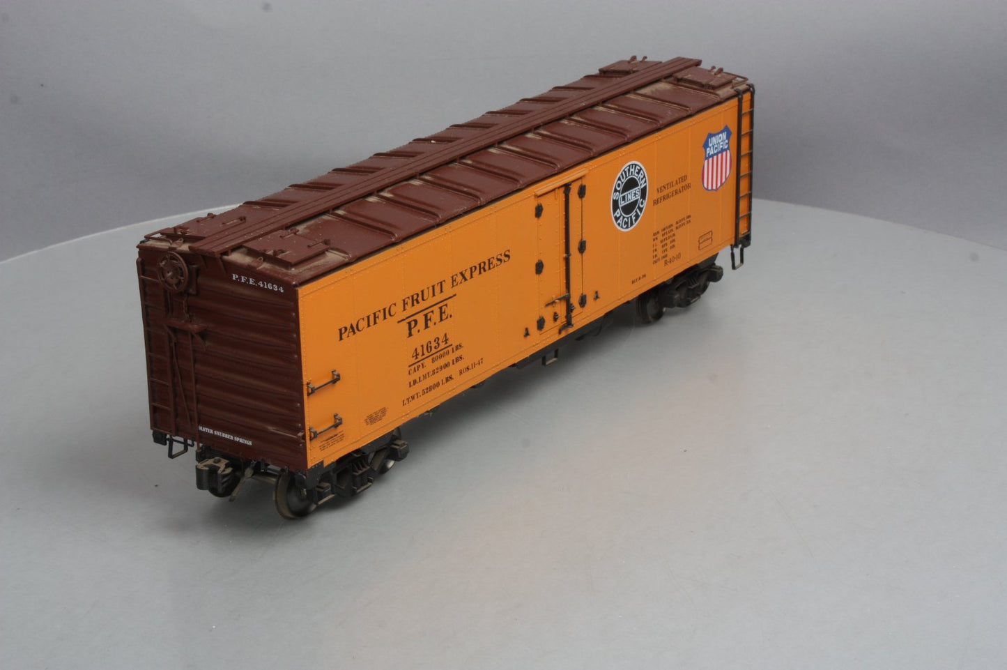 AMS G Scale Pacific Fruit Express Reefer Car #41634 - Metal Wheels LN/Box