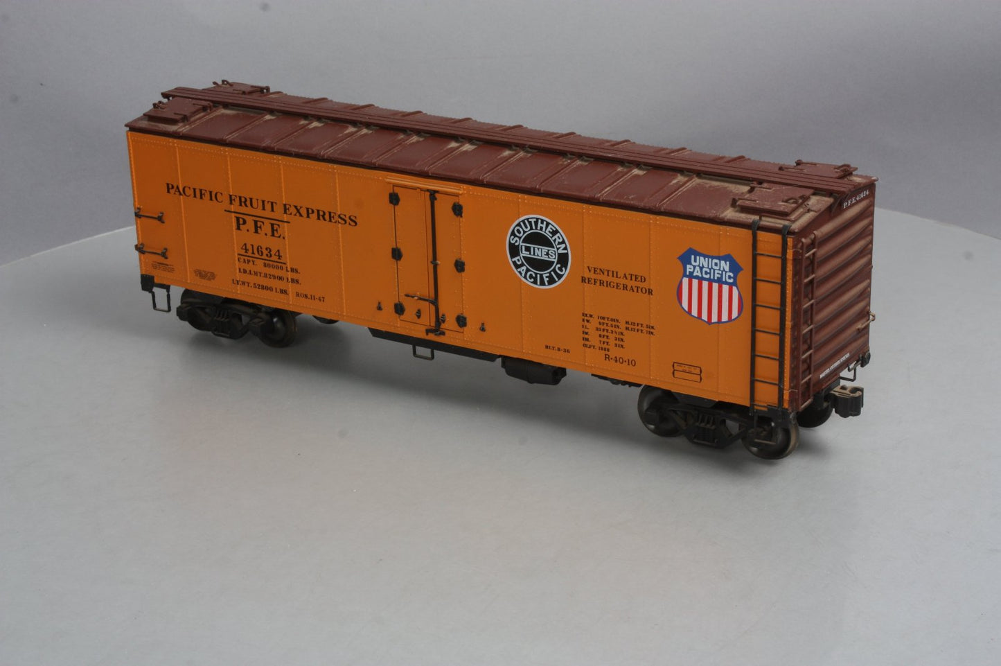 AMS G Scale Pacific Fruit Express Reefer Car #41634 - Metal Wheels LN/Box