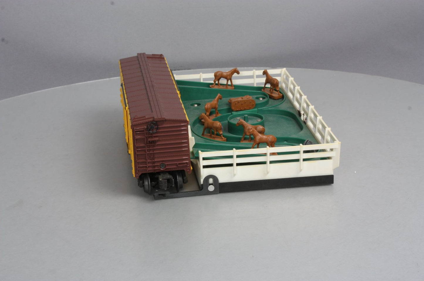 Lionel 6-9224 O Gauge REA Churchill Downs Operating Horse Car Set VG/Box