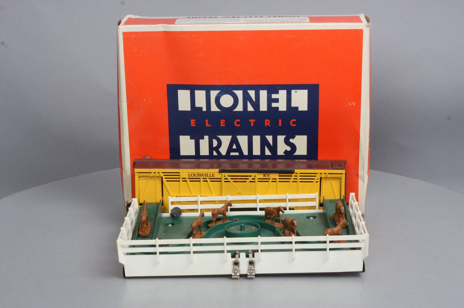 Lionel 6-9224 O Gauge REA Churchill Downs Operating Horse Car Set VG/Box