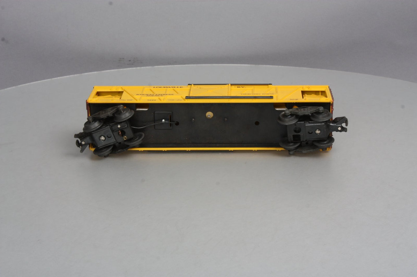 Lionel 6-9224 O Gauge REA Churchill Downs Operating Horse Car Set VG/Box