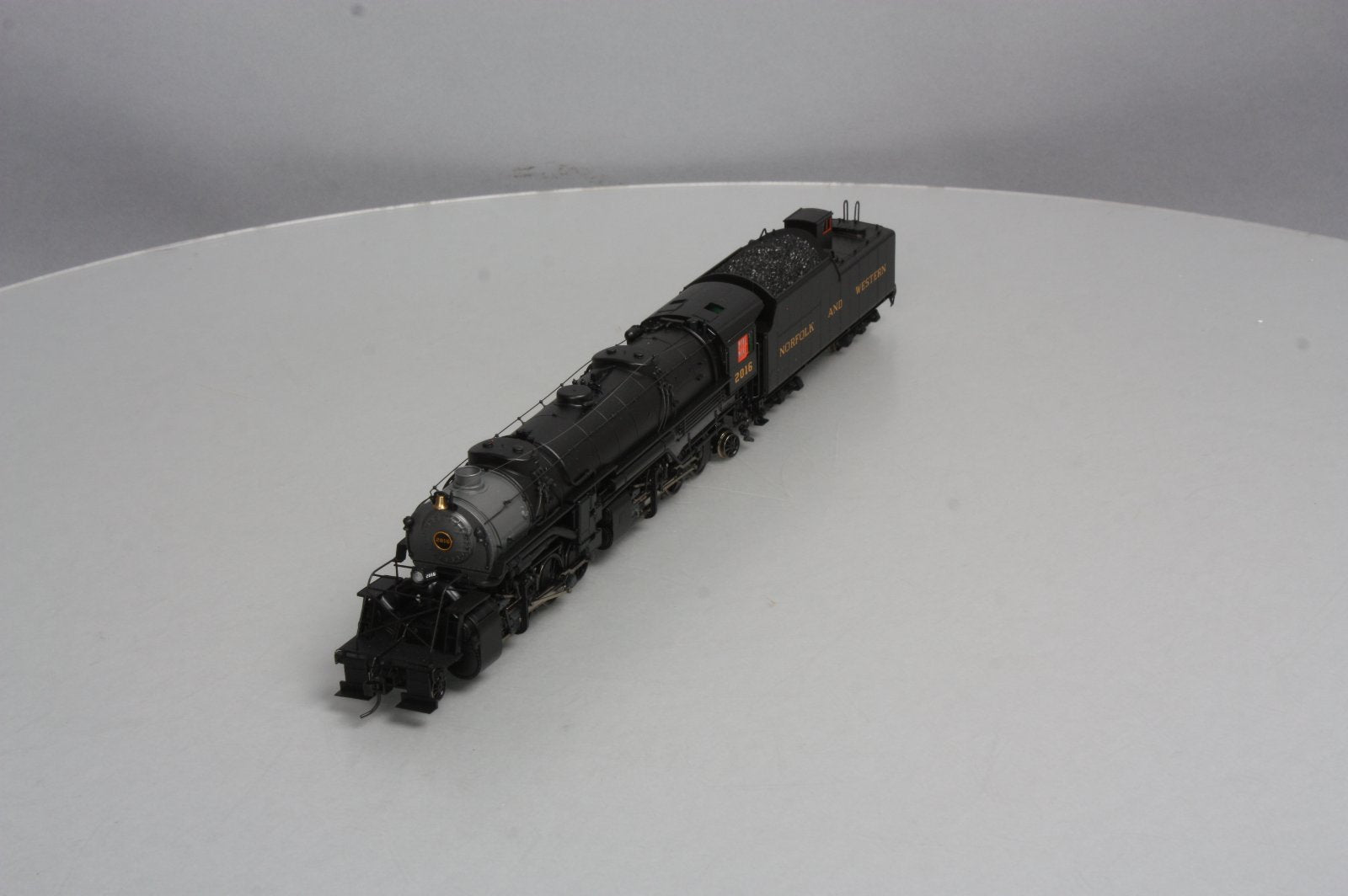 Proto 2000 23331 HO Scale N&W 2-8-8-2 Steam Locomotive #2016 LN