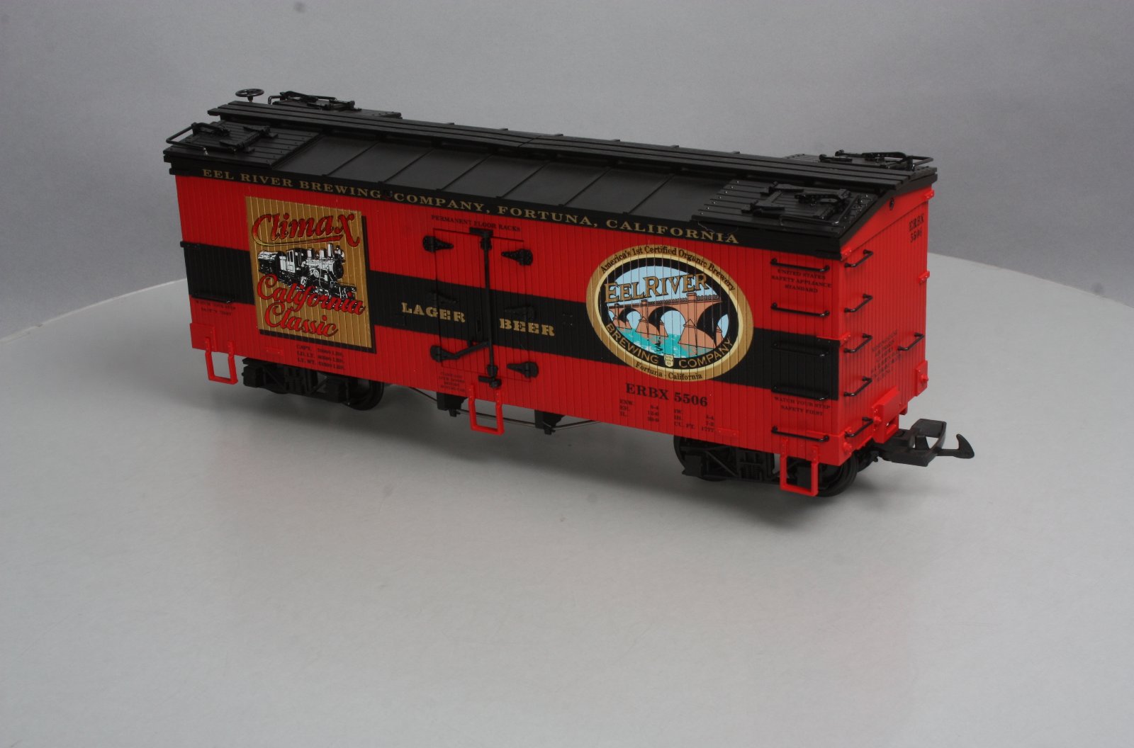 USA Trains 16401 G Scale Climax Lager Beer Refrigerator Car