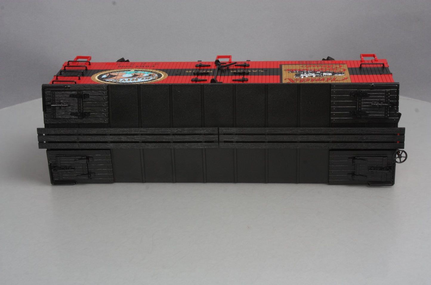 USA Trains 16401 G Scale Climax Lager Beer Refrigerator Car