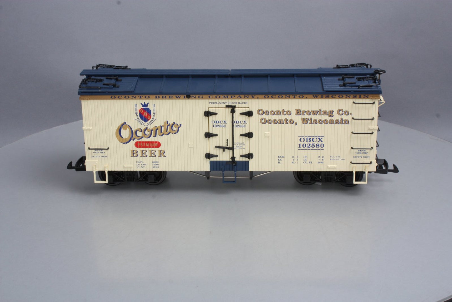 USA Trains R16403 G Scale Oconto Beer Refrigerator Car