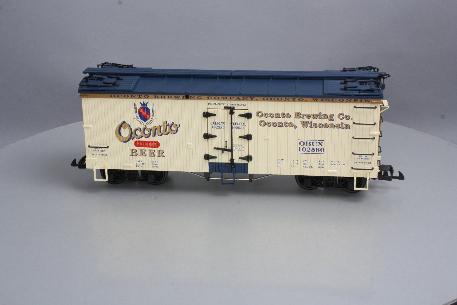 USA Trains R16403 G Scale Oconto Beer Refrigerator Car