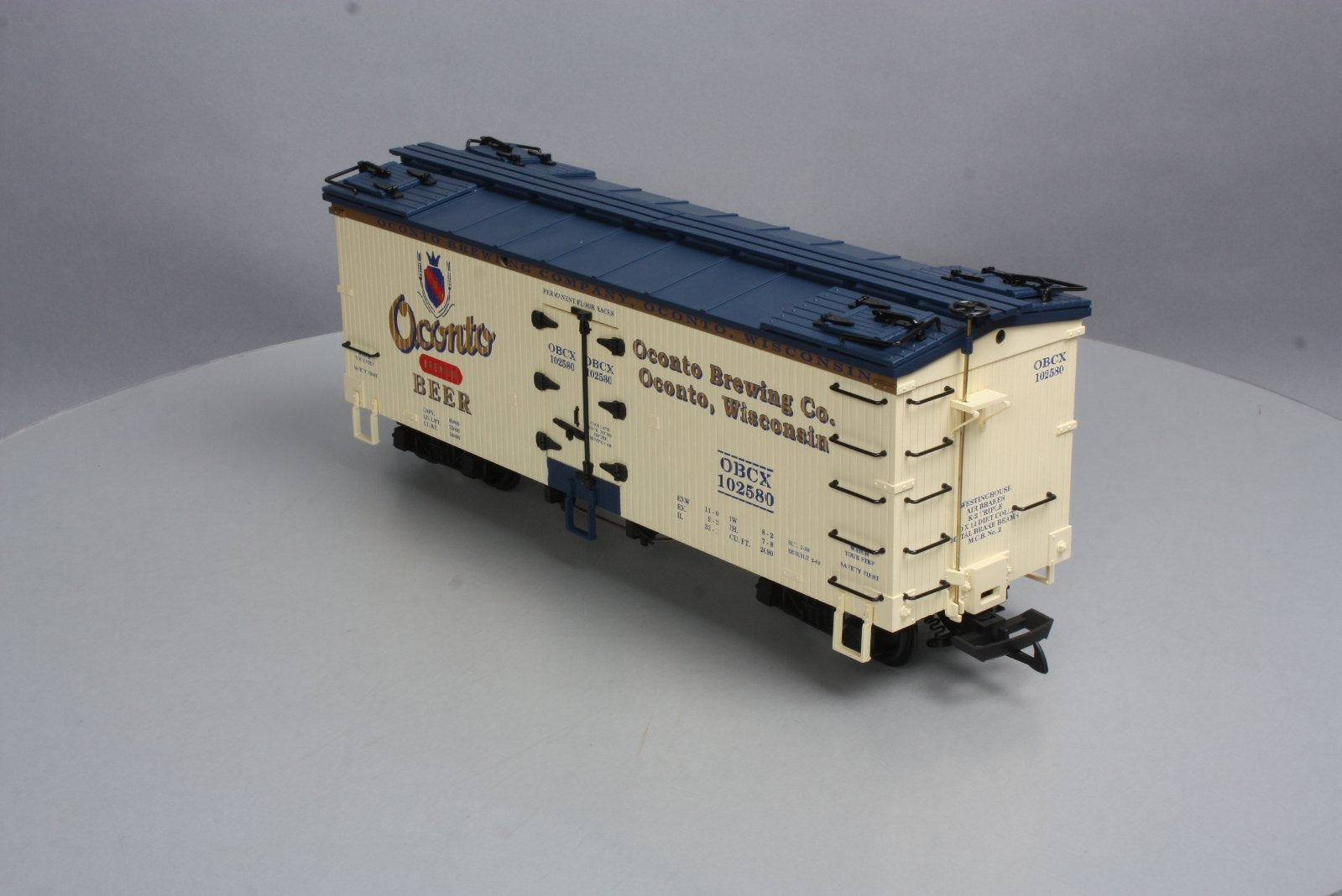 USA Trains R16403 G Scale Oconto Beer Refrigerator Car