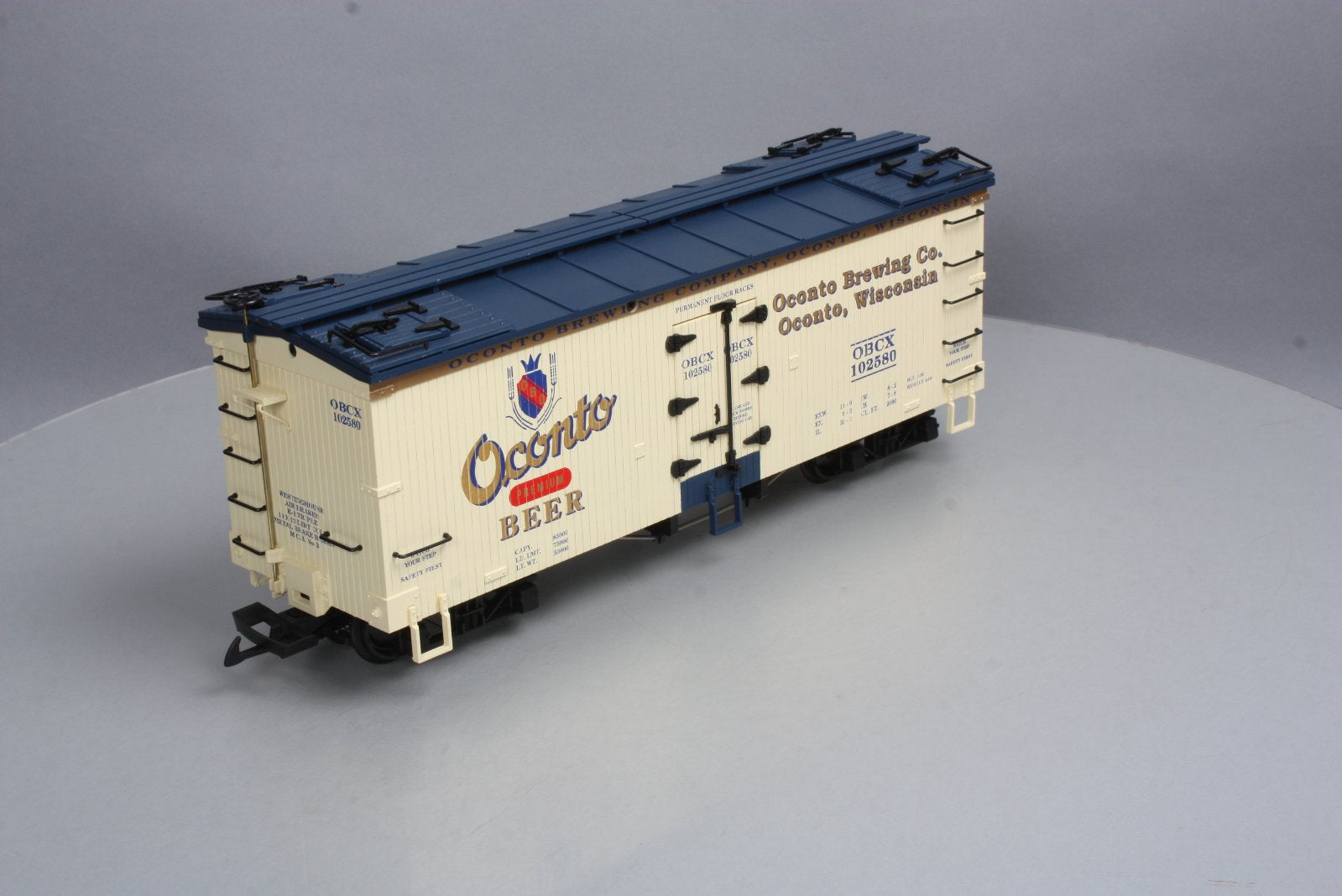 USA Trains R16403 G Scale Oconto Beer Refrigerator Car