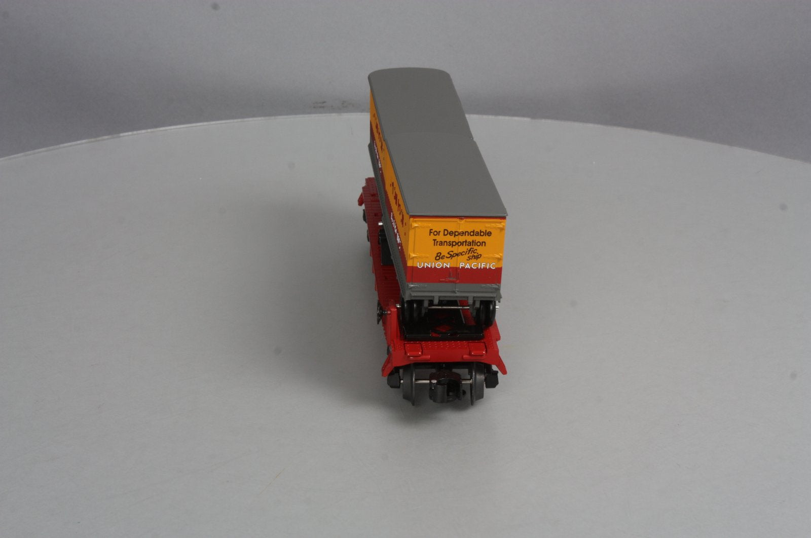 Lionel 6-26691 O Union Pacific Flatcar with 2 Trailers NEW