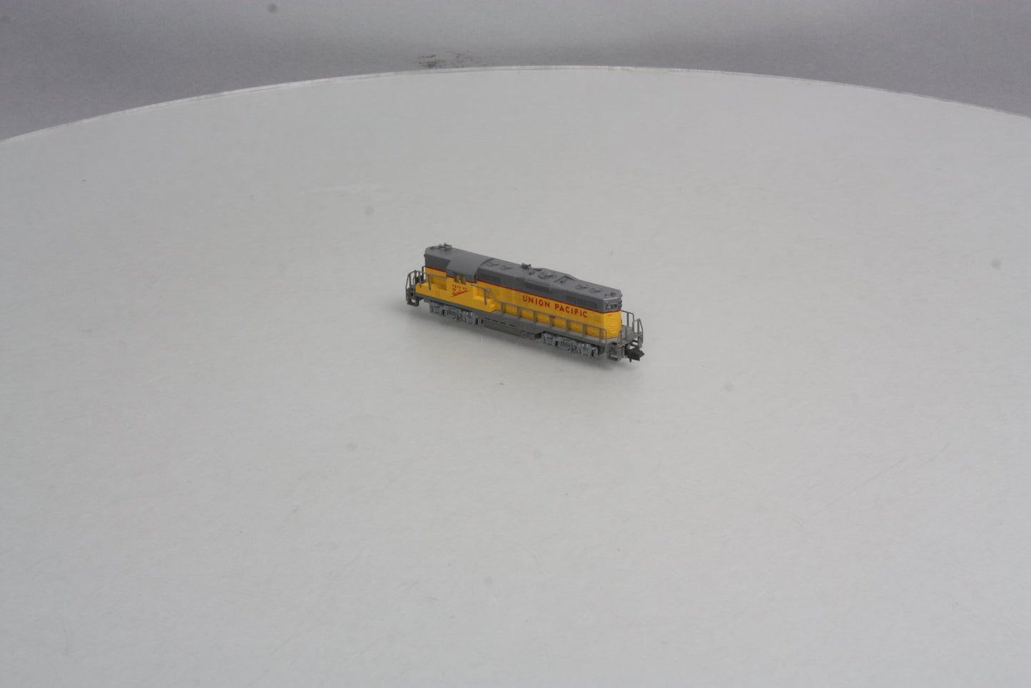 Atlas 4337 N Scale Union Pacific GP-9 Diesel Locomotive #298 EX/Box