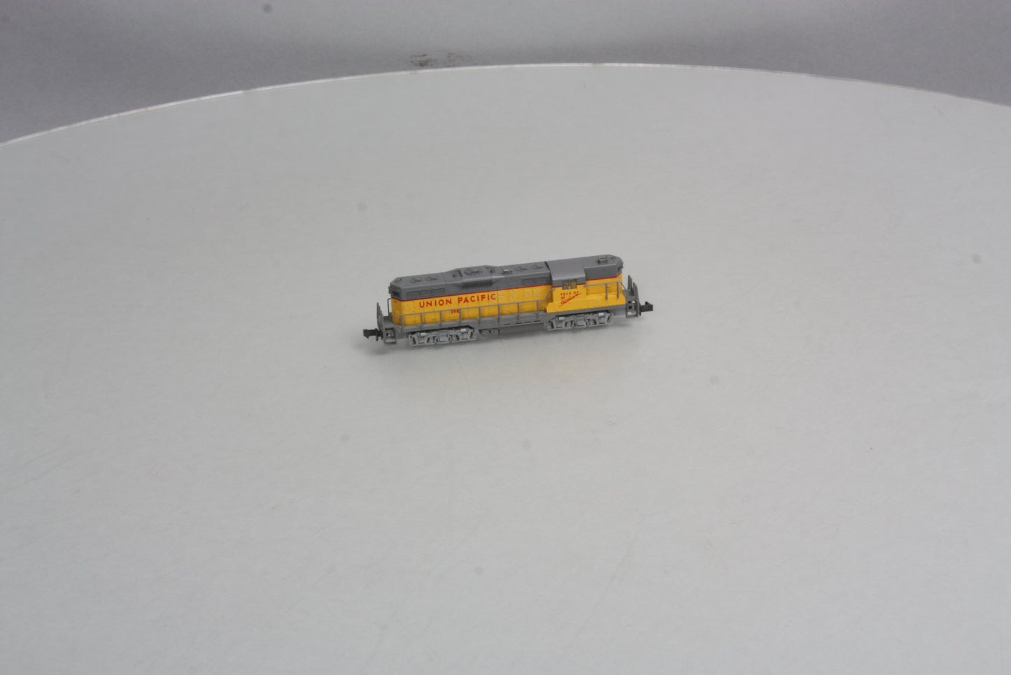 Atlas 4337 N Scale Union Pacific GP-9 Diesel Locomotive #298 EX/Box