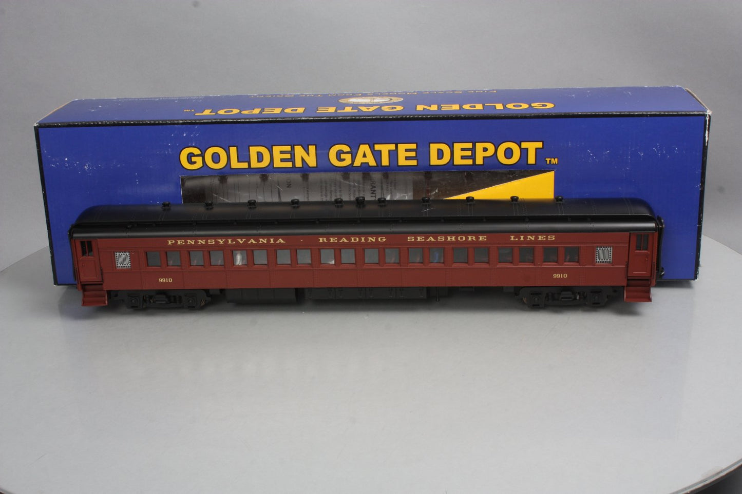 Golden Gate Depot PRSL Plastic '80 Heavy Weight Coach #9910 (3 Rail) LN/Box