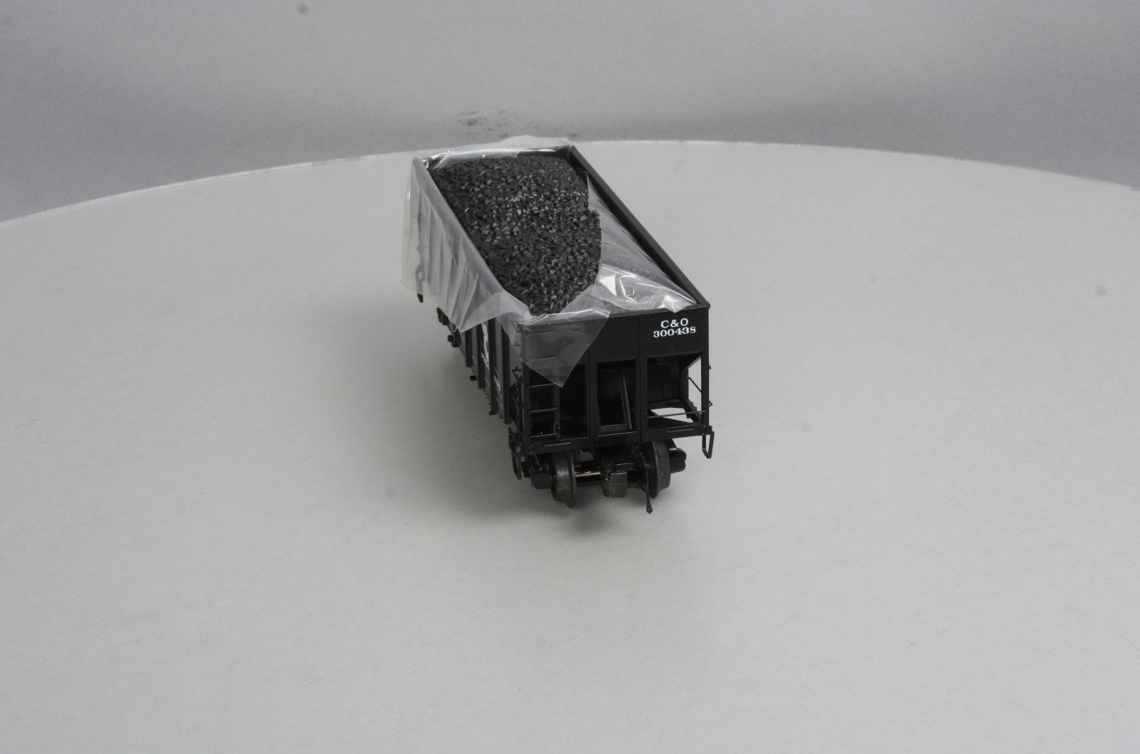 MTH 20-97272 Chesapeake & Ohio 2-Bay Fishbelly Hopper #300438 LN/Box