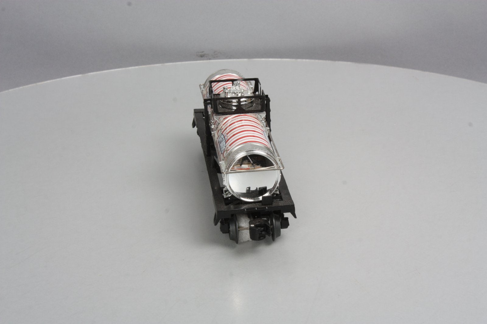 Lionel 6-58208 O Gauge Candy Cane Peppermint Lifesavers Tank Car #58208 NIB