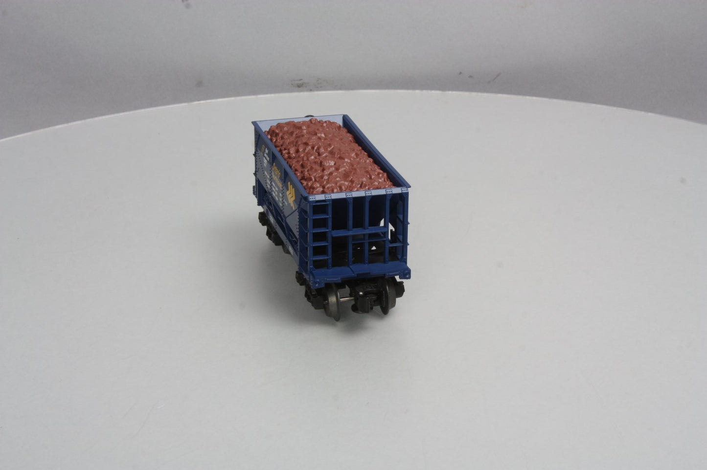 Lionel 6-17800 O Guage Ontario Northland Ore Car #6126 w/Ore Load NIB