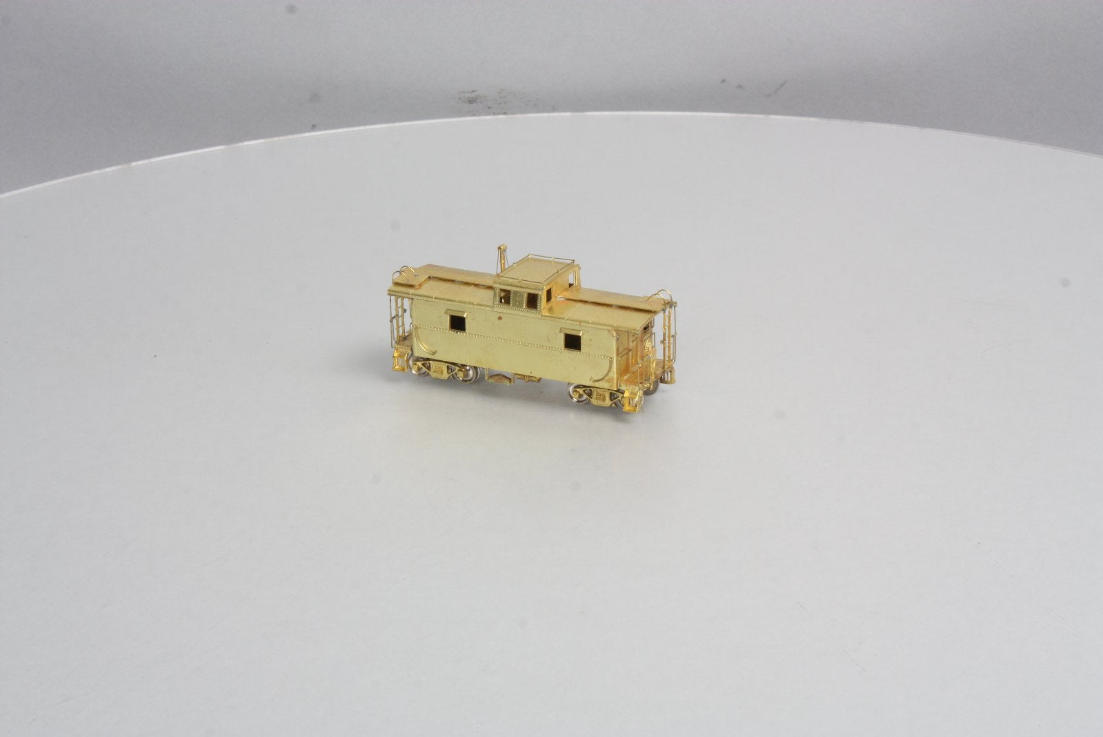 Overland 90200-90299 Ajin Brass HO Scale C&O Steel Caboose EX/Box