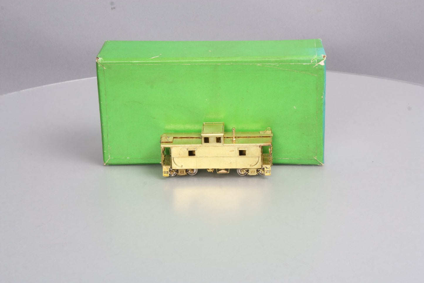 Overland 90200-90299 Ajin Brass HO Scale C&O Steel Caboose EX/Box
