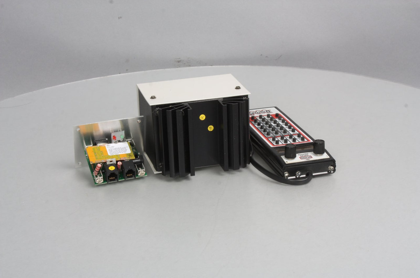 Digitrax SCFRE8A Super Chief Xtra 8 Amp LN/Box