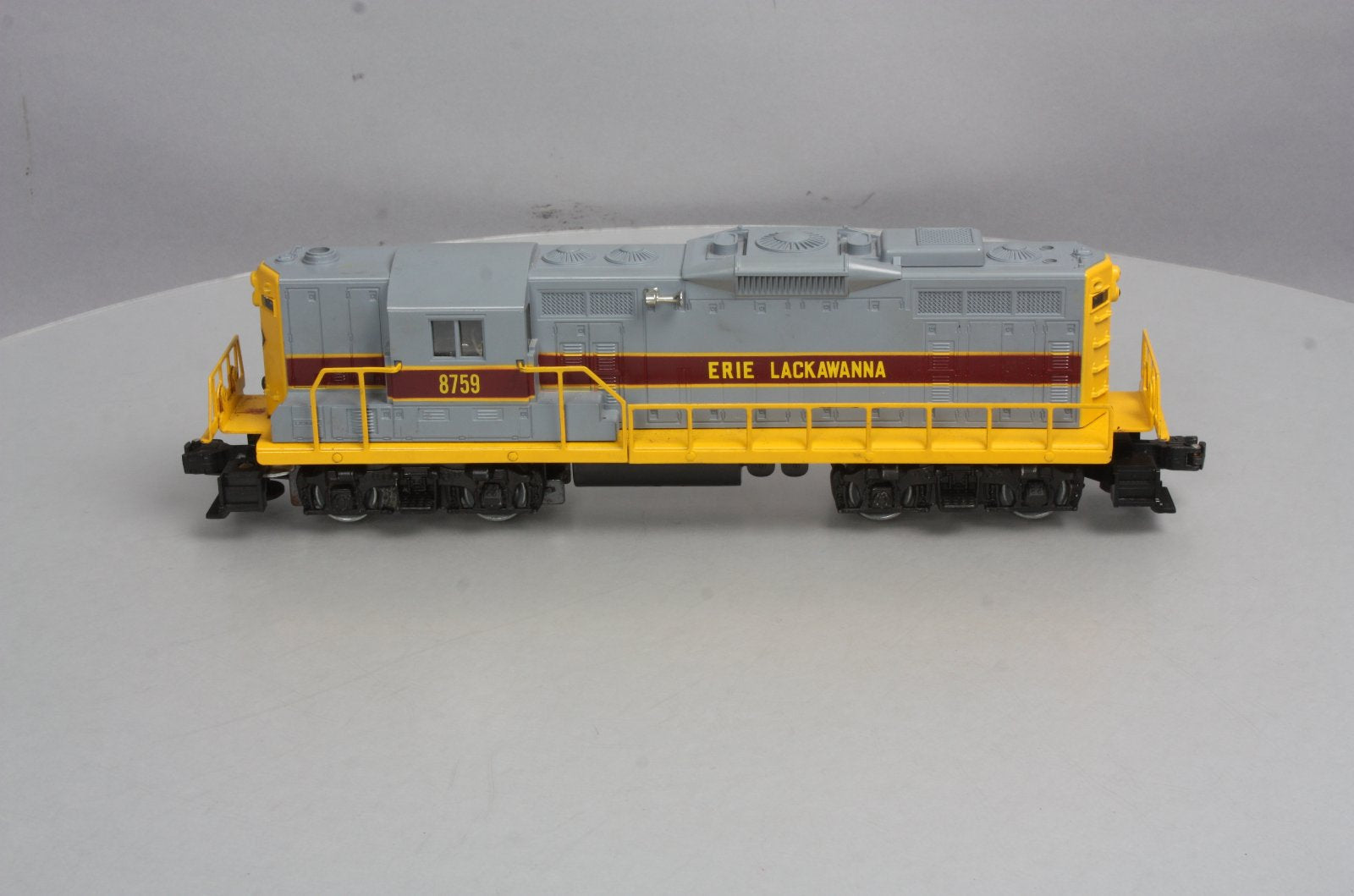 Lionel 6-8759 Erie Lackawanna GP-9 Diesel Locomotive LN/Box