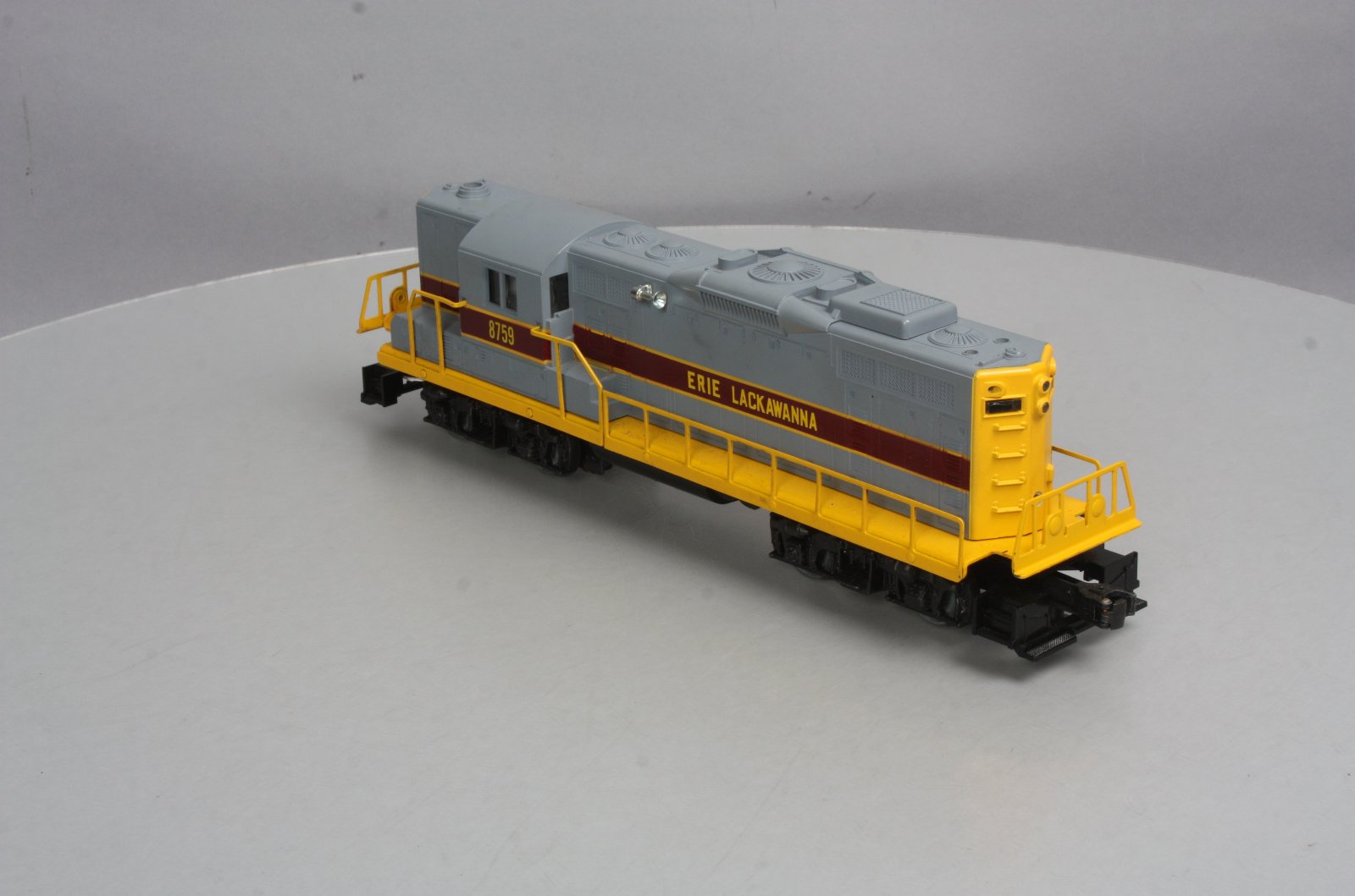 Lionel 6-8759 Erie Lackawanna GP-9 Diesel Locomotive LN/Box