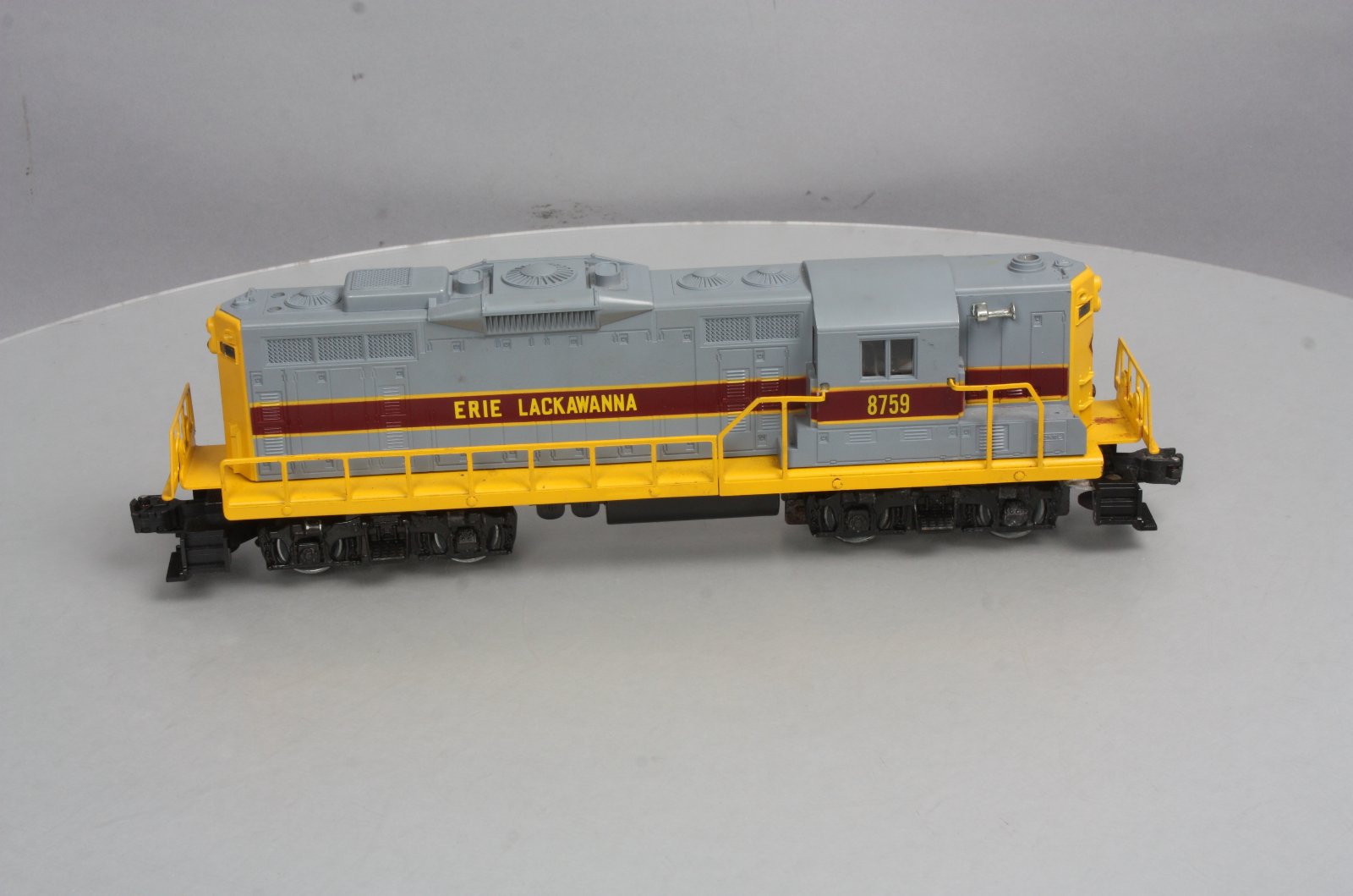 Lionel 6-8759 Erie Lackawanna GP-9 Diesel Locomotive LN/Box