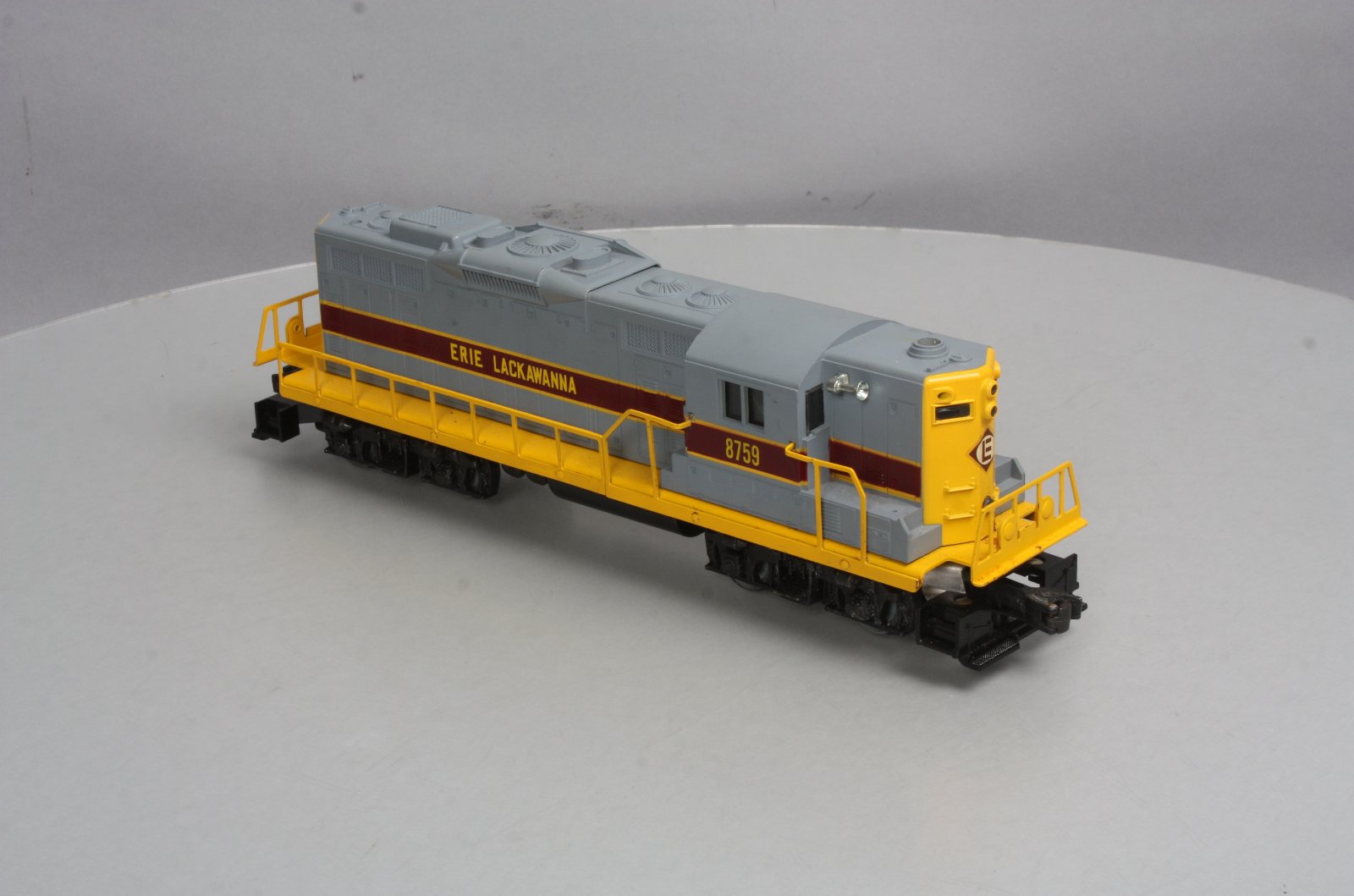 Lionel 6-8759 Erie Lackawanna GP-9 Diesel Locomotive LN/Box