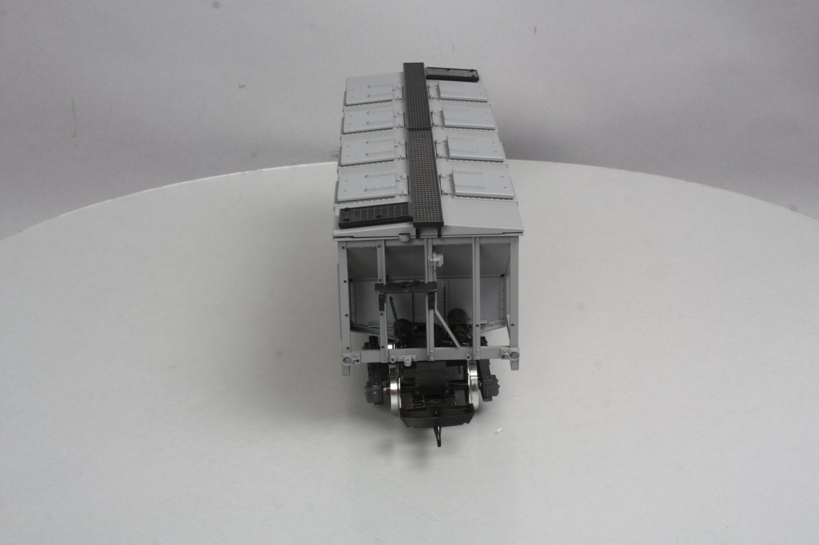 LGB 46760 Union Pacific 2-Bay Covered Hopper (Metal Wheels) LN/Box