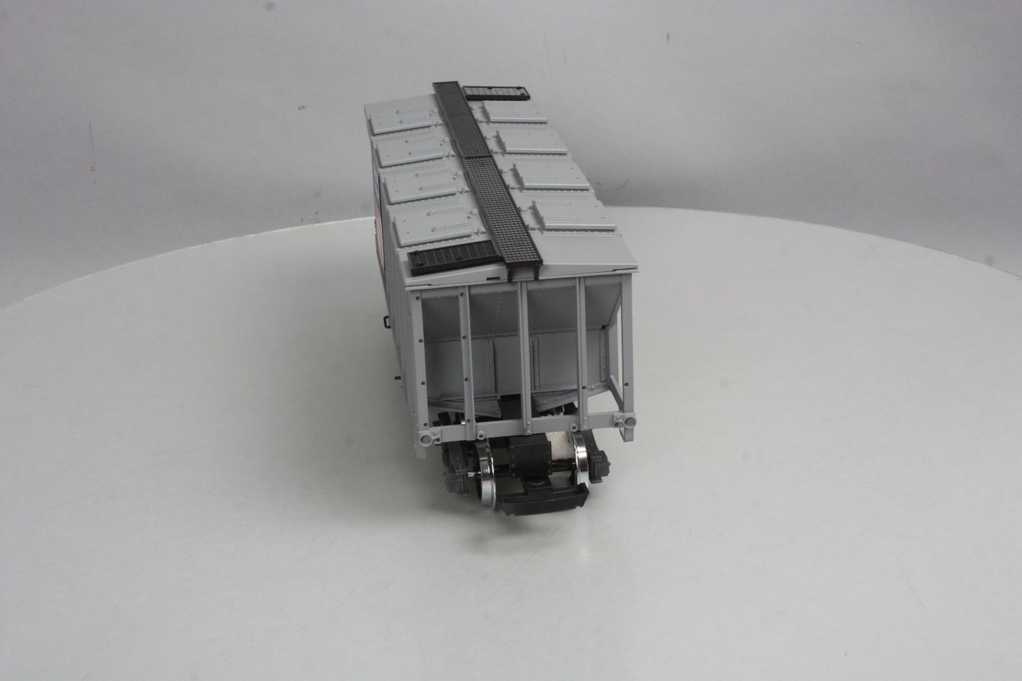 LGB 46760 Union Pacific 2-Bay Covered Hopper (Metal Wheels) LN/Box