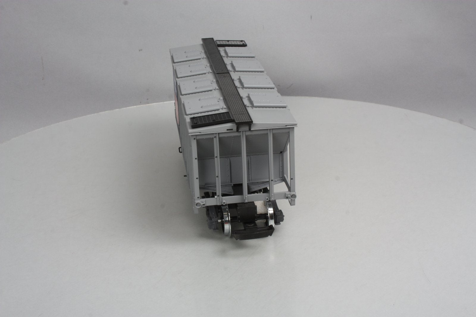 LGB 46760 Union Pacific 2-Bay Covered Hopper (Metal Wheels) LN/Box