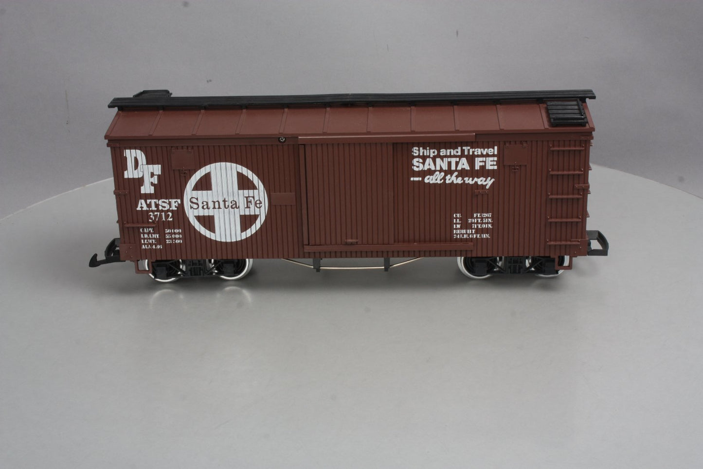 LGB 4067-D03 Santa Fe Boxcar w/ Metal Wheels LN/Box